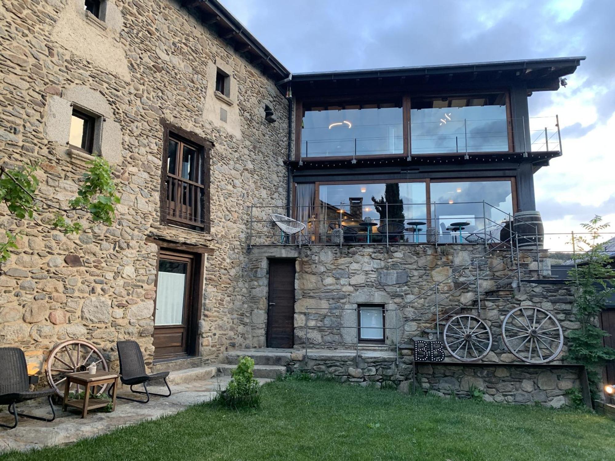 Mas Farner - Adults Only Bed & Breakfast Llivia Exterior photo